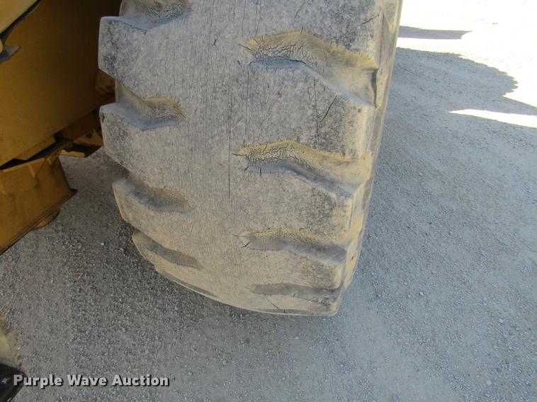 image for item DF3857 1999 Caterpillar 966G wheel loader