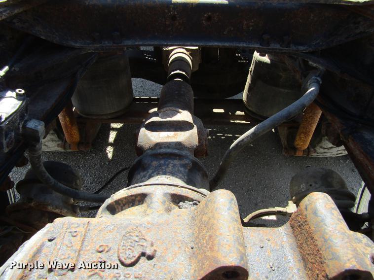 image for item DF3859 1997 Mack CH600 semi truck