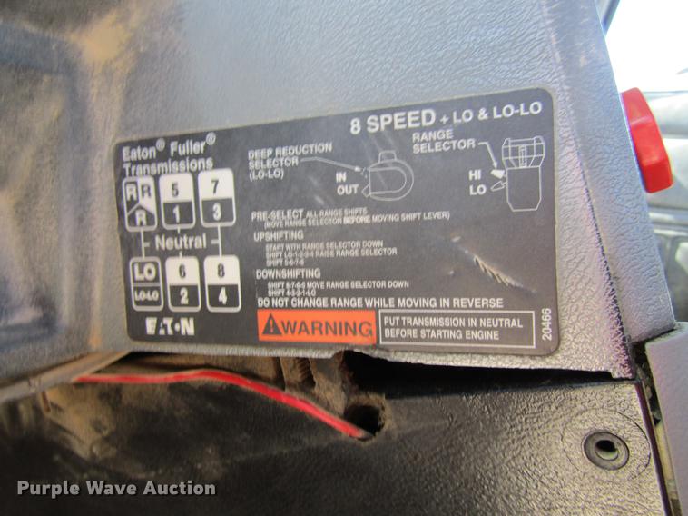 image for item DF3859 1997 Mack CH600 semi truck