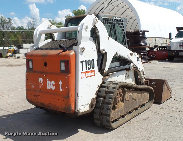 image for item DM9870 2007 Bobcat T190 skid steer