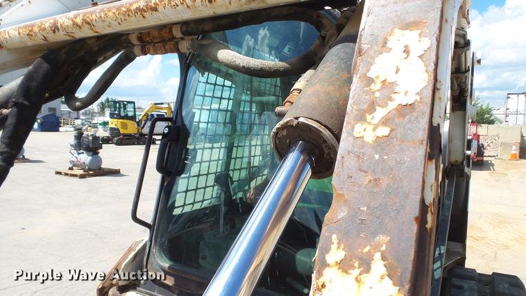 image for item DM9870 2007 Bobcat T190 skid steer