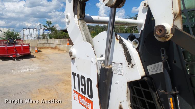 image for item DM9870 2007 Bobcat T190 skid steer