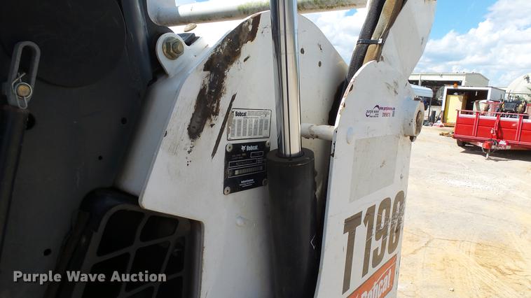image for item DM9870 2007 Bobcat T190 skid steer