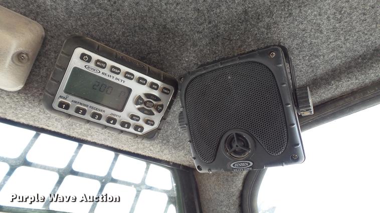 image for item DM9870 2007 Bobcat T190 skid steer