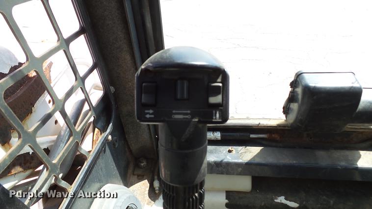 image for item DM9870 2007 Bobcat T190 skid steer