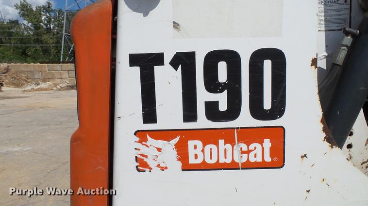 image for item DM9870 2007 Bobcat T190 skid steer