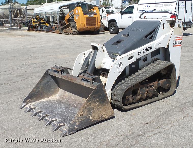 image for item DM9873 2005 Bobcat MT55 compact utility loader
