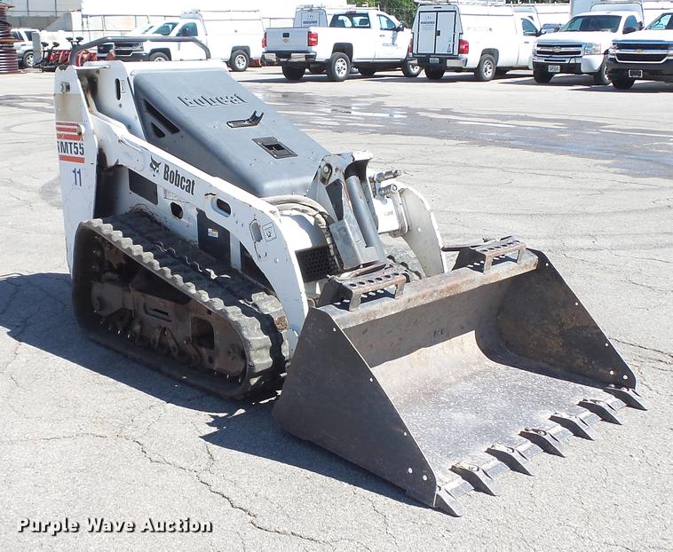 image for item DM9873 2005 Bobcat MT55 compact utility loader