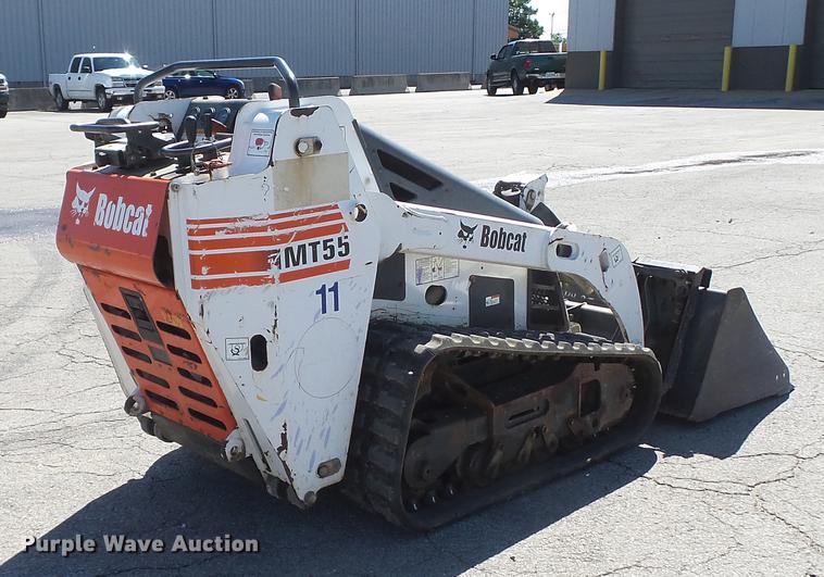 image for item DM9873 2005 Bobcat MT55 compact utility loader
