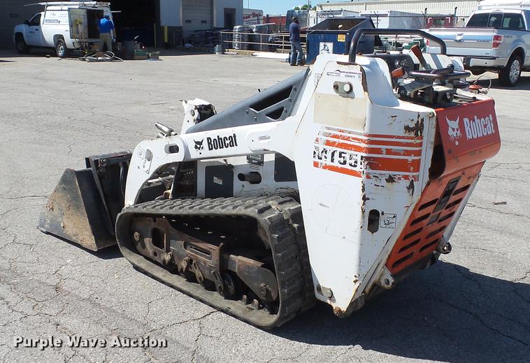 image for item DM9873 2005 Bobcat MT55 compact utility loader