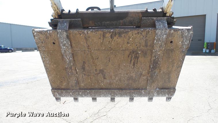 image for item DM9873 2005 Bobcat MT55 compact utility loader