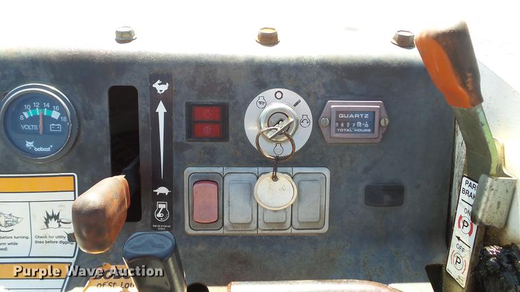 image for item DM9873 2005 Bobcat MT55 compact utility loader