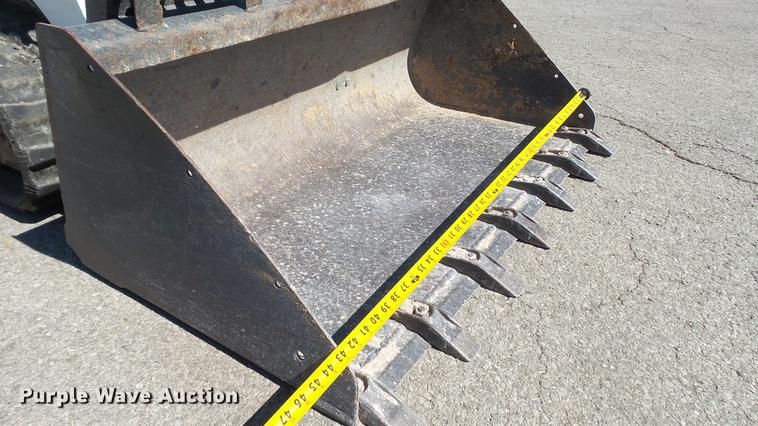 image for item DM9873 2005 Bobcat MT55 compact utility loader