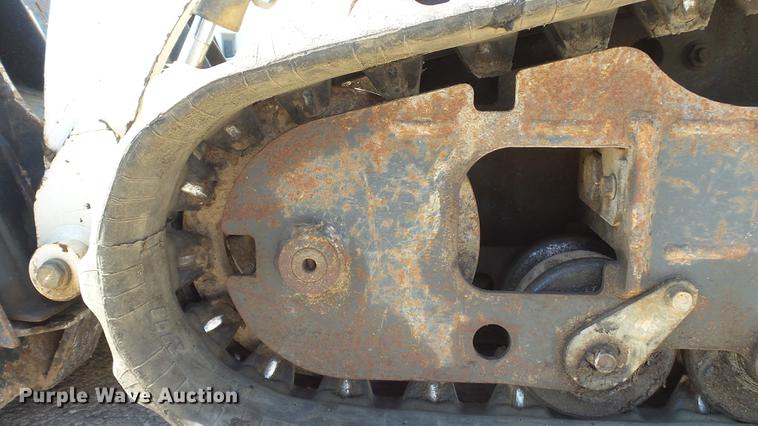 image for item DM9873 2005 Bobcat MT55 compact utility loader