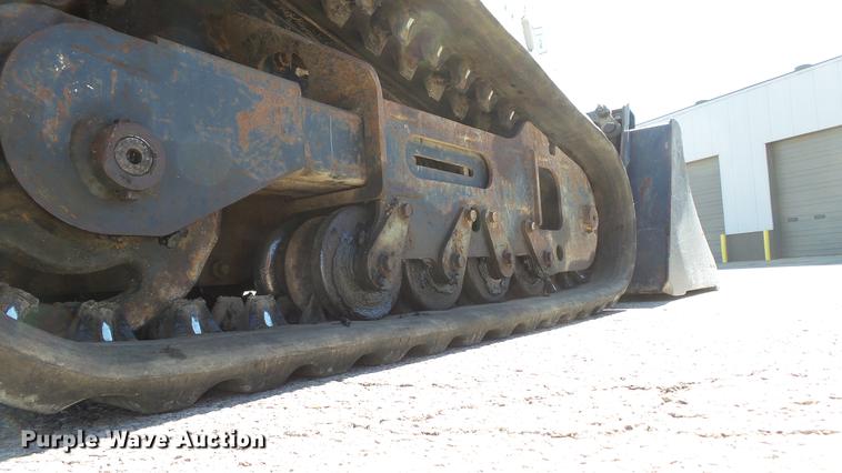 image for item DM9873 2005 Bobcat MT55 compact utility loader