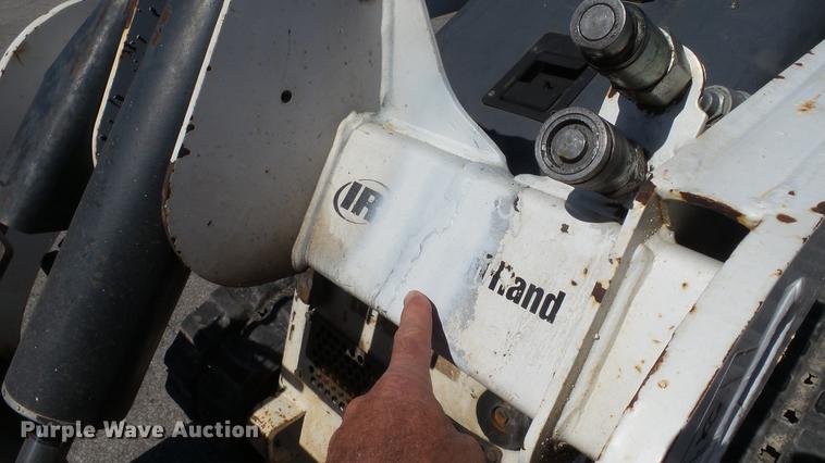 image for item DM9873 2005 Bobcat MT55 compact utility loader