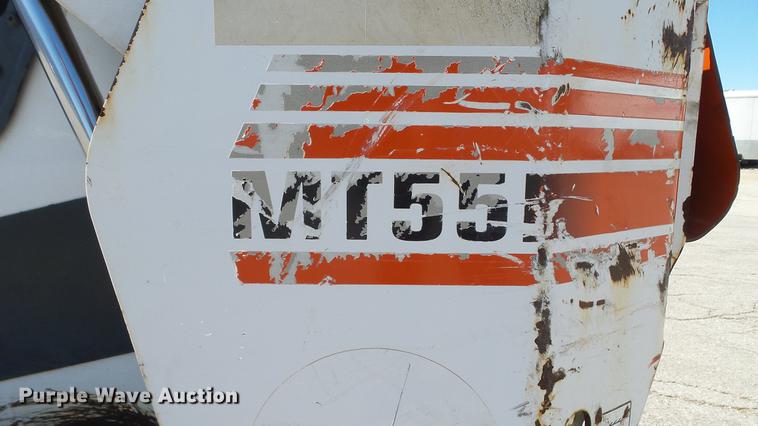 image for item DM9873 2005 Bobcat MT55 compact utility loader