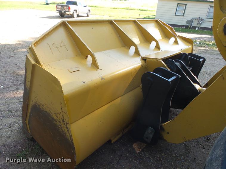 image for item DX9129 2002 Caterpillar 950G wheel loader