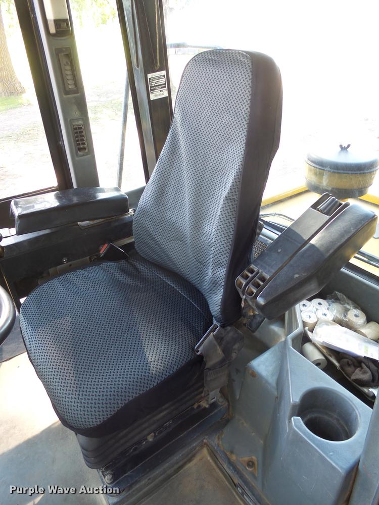 image for item DX9129 2002 Caterpillar 950G wheel loader