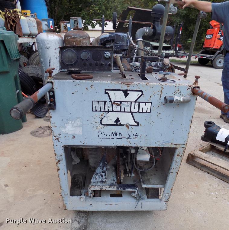 image for item DZ9539 (2) concrete saws