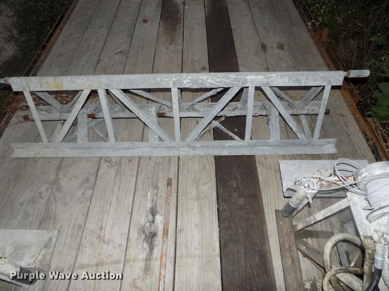 image for item DZ9540 (2) Morrison concrete screeds