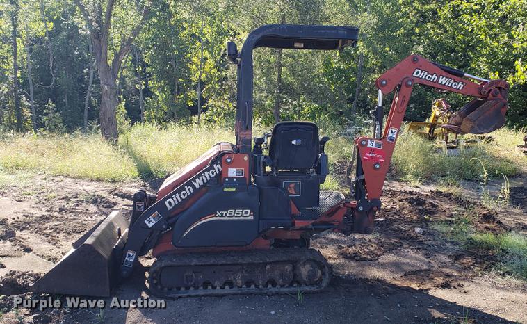 image for item EF9834 Ditch Witch XT850 mini skid steer/mini excavator/tool carrier