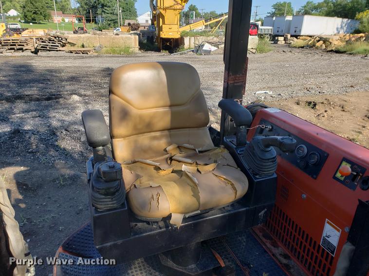 image for item EF9834 Ditch Witch XT850 mini skid steer/mini excavator/tool carrier