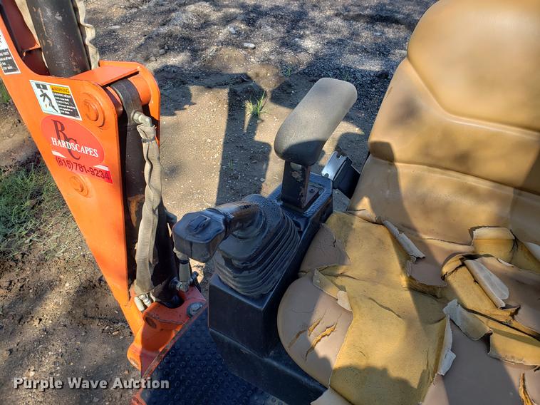 image for item EF9834 Ditch Witch XT850 mini skid steer/mini excavator/tool carrier