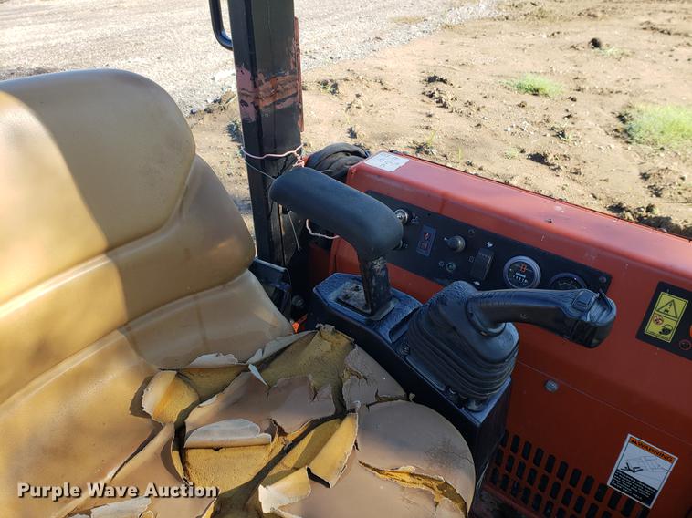 image for item EF9834 Ditch Witch XT850 mini skid steer/mini excavator/tool carrier