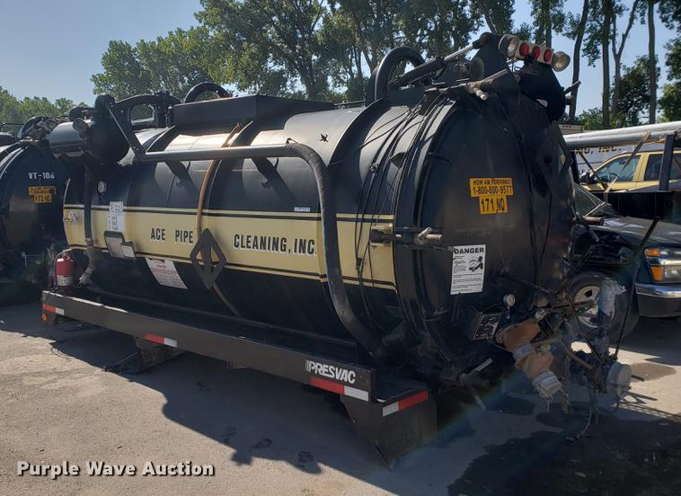 image for item EF9836 Presvac Systems vacuum truck tank