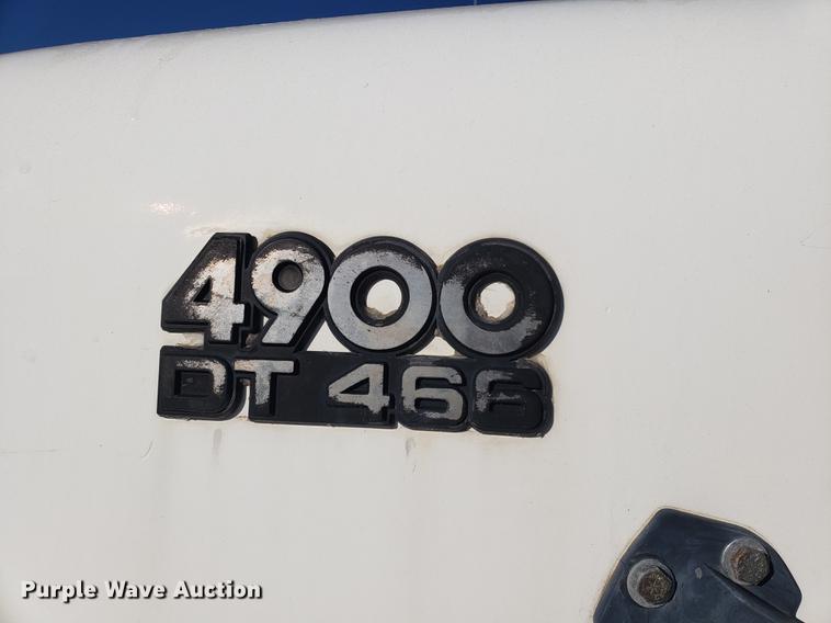 image for item EF9851 1996 International 4900 flat dump bed truck