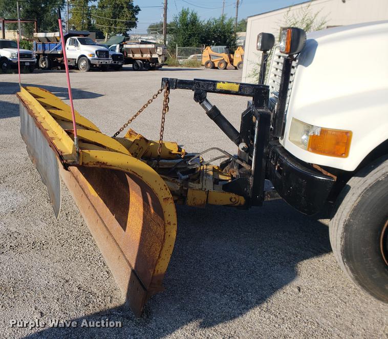 image for item EF9851 1996 International 4900 flat dump bed truck