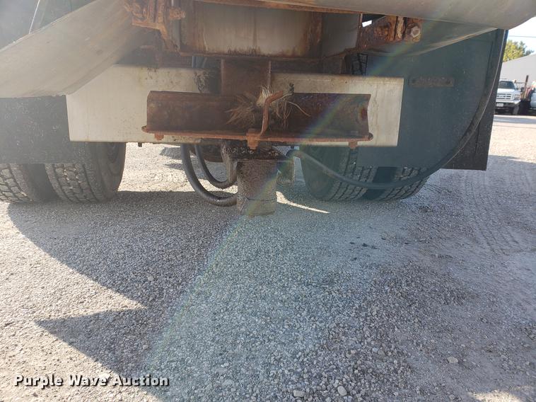 image for item EF9851 1996 International 4900 flat dump bed truck