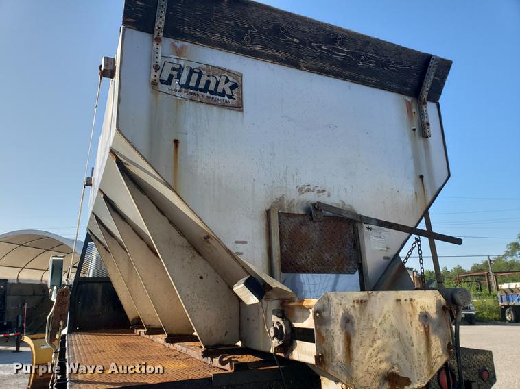 image for item EF9851 1996 International 4900 flat dump bed truck