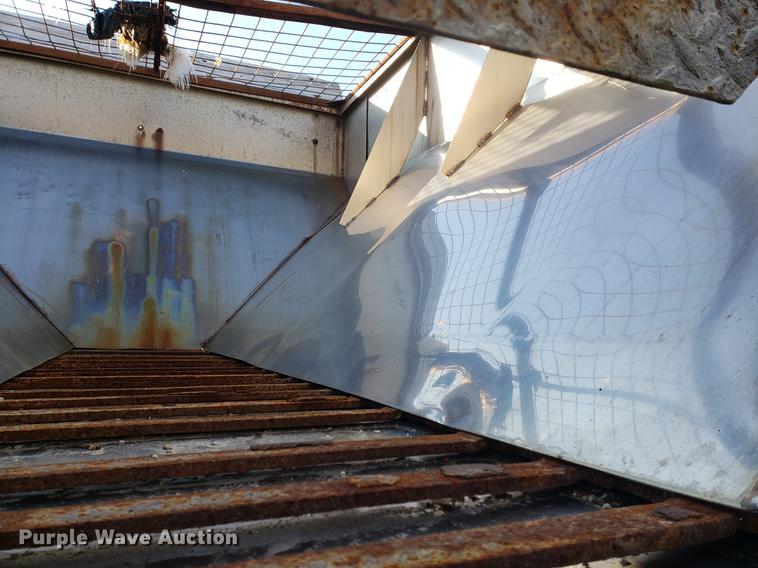 image for item EF9851 1996 International 4900 flat dump bed truck