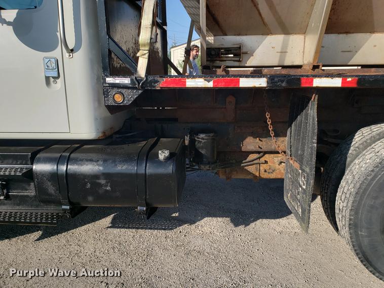 image for item EF9851 1996 International 4900 flat dump bed truck