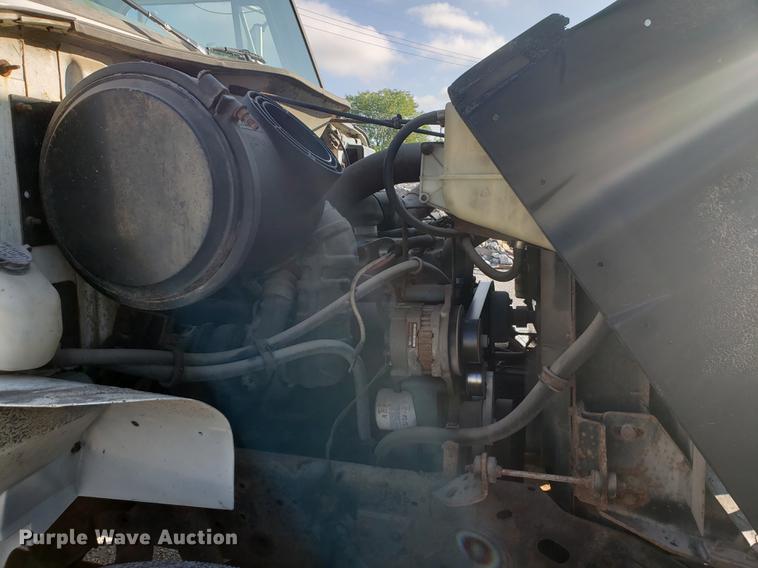 image for item EF9851 1996 International 4900 flat dump bed truck