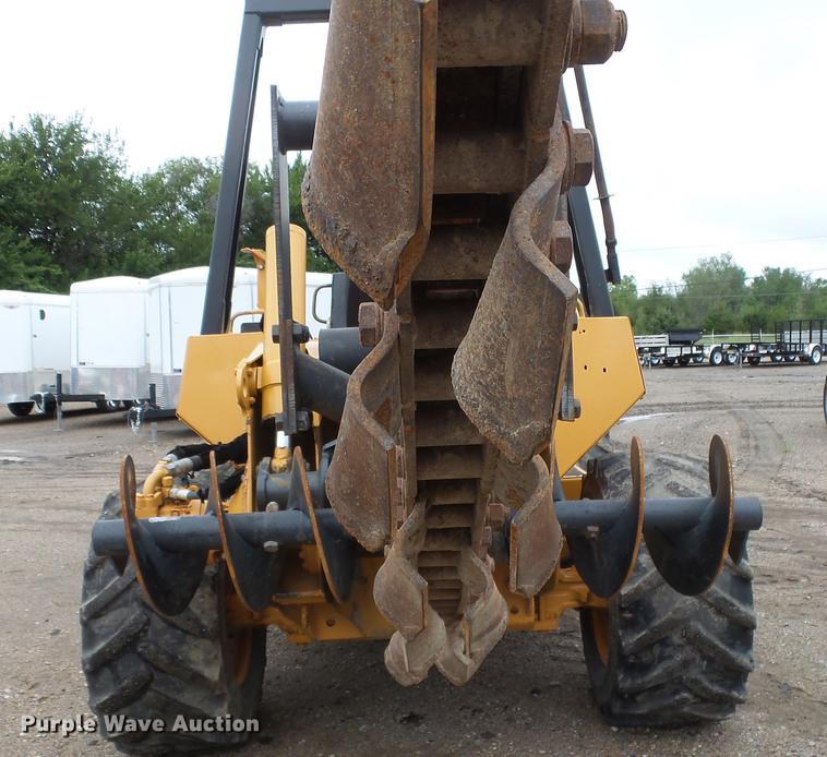 image for item FE9183 Case 860 trencher