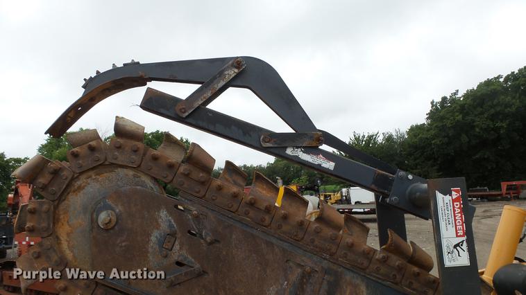 image for item FE9183 Case 860 trencher