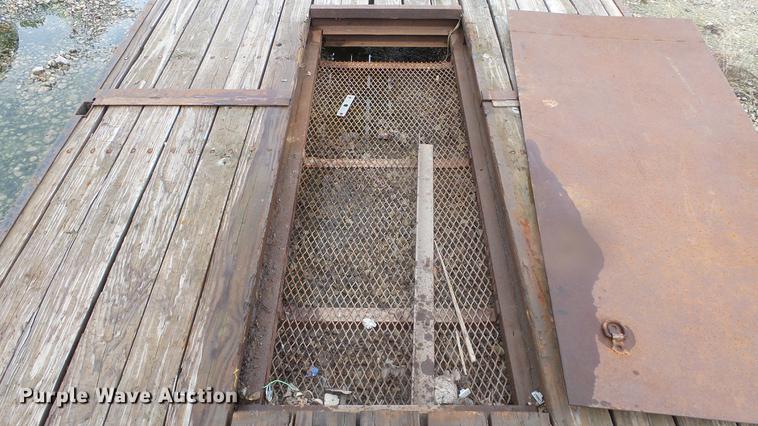 image for item FE9184 16'L x 100"W flatbed