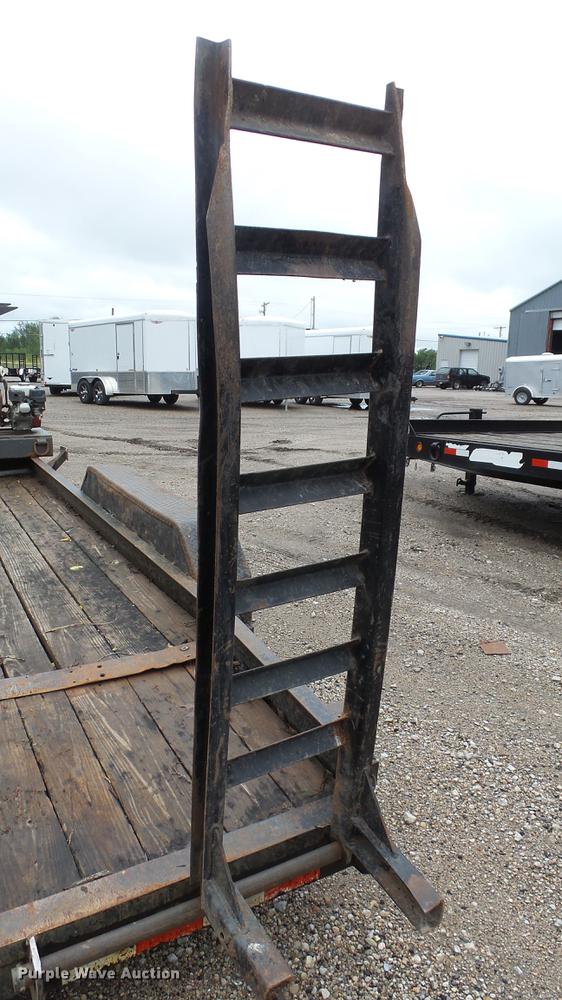 image for item FE9187 2005 Big Tex equipment trailer