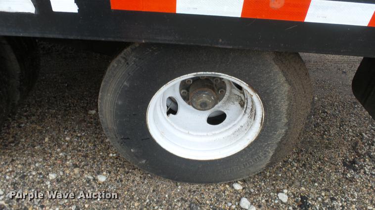 image for item FE9188 2009 Contrail equipment trailer