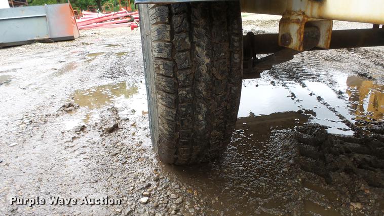 image for item FE9190 2010 Progress SLT800 light plant