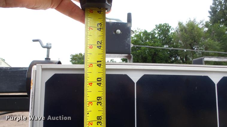 image for item FE9190 2010 Progress SLT800 light plant