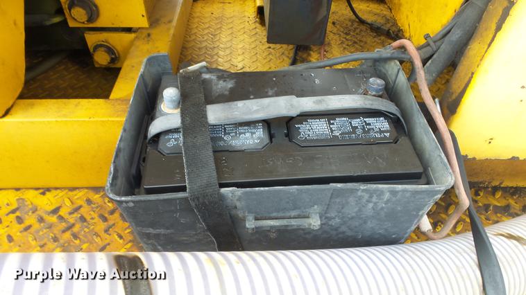 image for item FE9211 Vactron PMD-800GT vacuum excavator