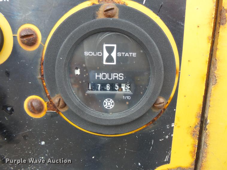 image for item FT9830 1993 Vermeer LM40 trencher