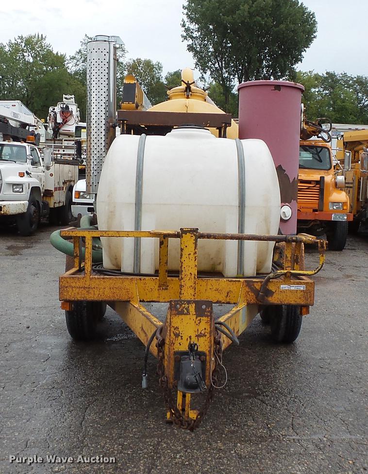 image for item FT9833 2000 U-Dump 512F vacuum trailer