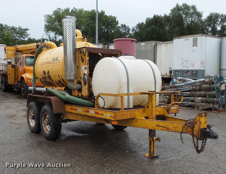 image for item FT9833 2000 U-Dump 512F vacuum trailer