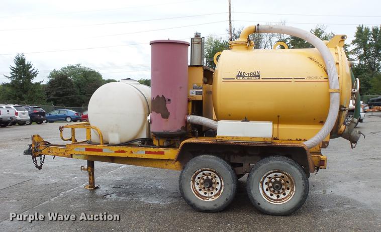 image for item FT9833 2000 U-Dump 512F vacuum trailer