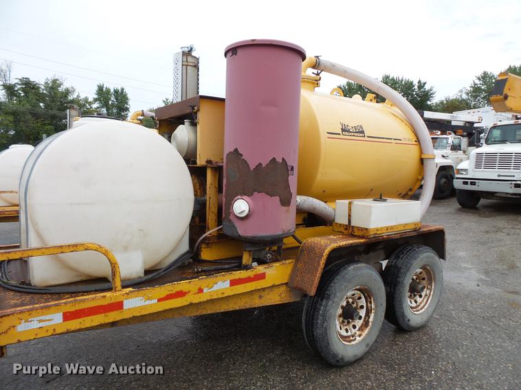 image for item FT9833 2000 U-Dump 512F vacuum trailer